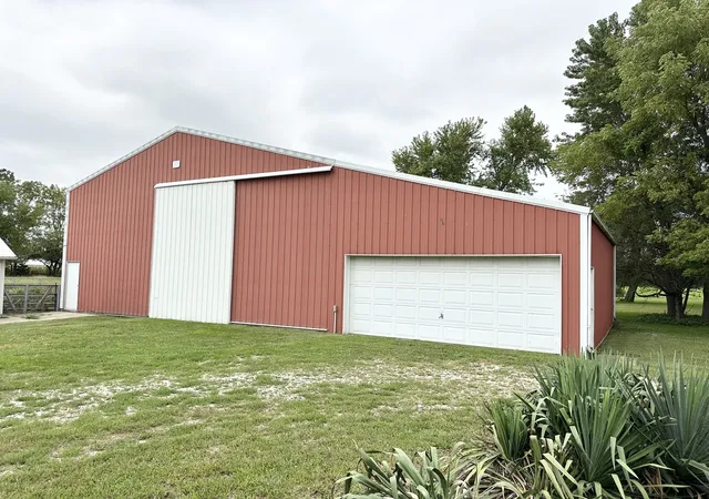 Photo 4 of Single family home for sale at 1698 E 1400 North Rd, Watseka, IL 60970 | MLS# 12764021 | Listing updated on 2026-09-24