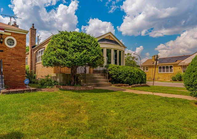 Photo 26 of Single family home for sale at 8800 S Merrill Ave, Chicago, IL 60617 | MLS# 12764027 | Listing updated on 2026-10-02