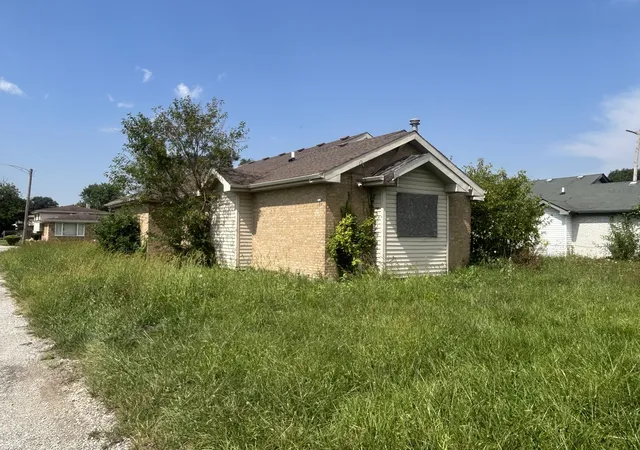 Photo 3 of Single family home for sale at 16051 Gauger Ave, Harvey, IL 60426 | MLS# 12764028 | Listing updated on 2026-10-05