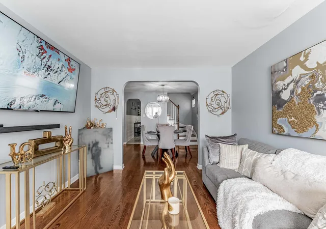 Photo 3 of Single family home for sale at 2804 W 85th Street, Chicago, IL 60652 | MLS# 12764029 | Listing updated on 2026-10-07