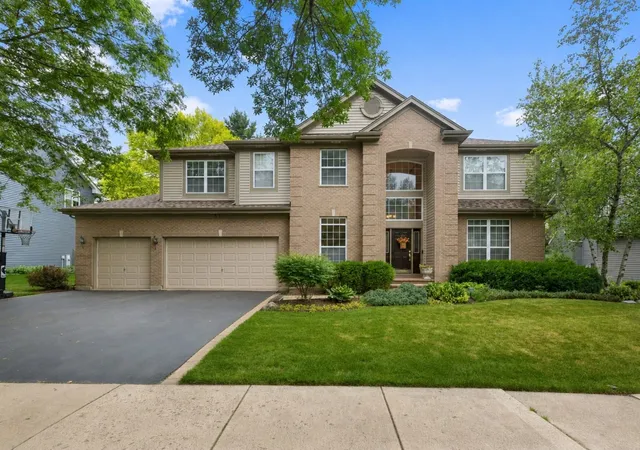 Photo 1 of Single family home for sale at 556 Prescott Ln, Gurnee, IL 60031 | MLS# 12764094 | Listing updated on 2026-09-22