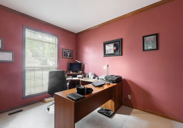Photo 4 of Single family home for sale at 556 Prescott Ln, Gurnee, IL 60031 | MLS# 12764094 | Listing updated on 2026-09-26