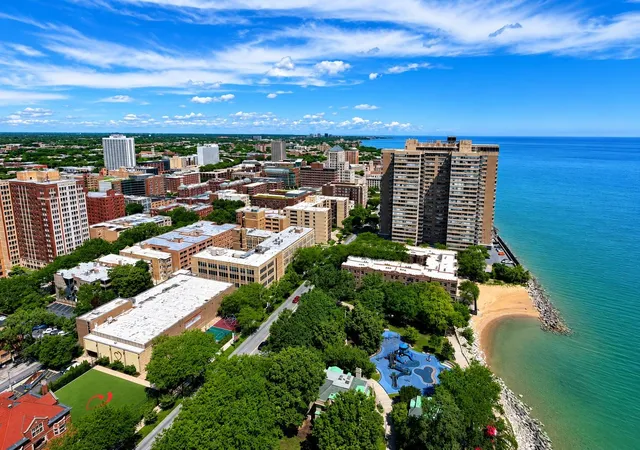Condo for sale at 6301 N Sheridan Rd #10C, Chicago, IL 60660 | MLS# 12764123