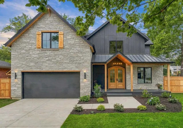 Photo 1 of Single family home for sale at 810 Clover Ct, Glenview, IL 60025 | MLS# 12764173 | Listing updated on 2026-09-19