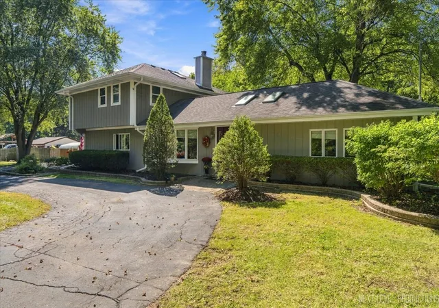 Single family home for sale at 2n720 Woodcrest Dr, West Chicago, IL 60185 | MLS# 12764183