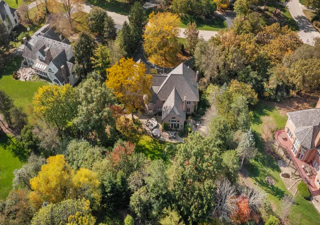 Photo 1 of Single family home for sale at 34 Deverell Dr, North Barrington, IL 60010 | MLS# 12764225 | Listing updated on 2026-10-27
