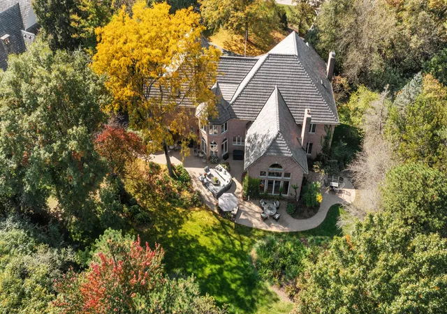Photo 2 of Single family home for sale at 34 Deverell Dr, North Barrington, IL 60010 | MLS# 12764225 | Listing updated on 2026-10-27