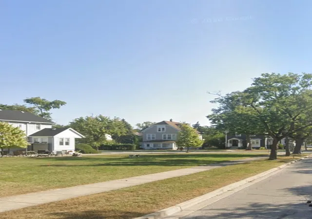Photo 2 of Land for sale at 3840 Hollywood Ave, Brookfield, IL 60513 | MLS# 12764231 | Listing updated on 2026-10-05