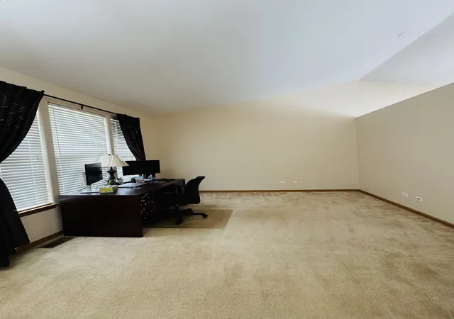 Photo 3 of Single family home for sale at 5708 Brosam Dr, Plainfield, IL 60586 | MLS# 12764236 | Listing updated on 2026-09-20