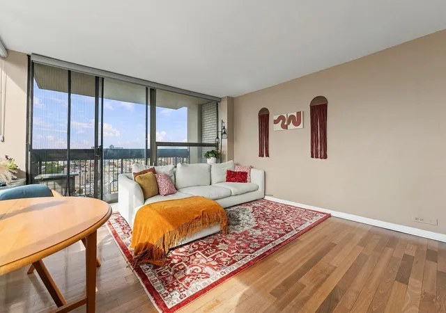 Photo 3 of Condo for sale at 1355 N Sandburg Ter #1801D, Chicago, IL 60610 | MLS# 12764239 | Listing updated on 2026-09-22