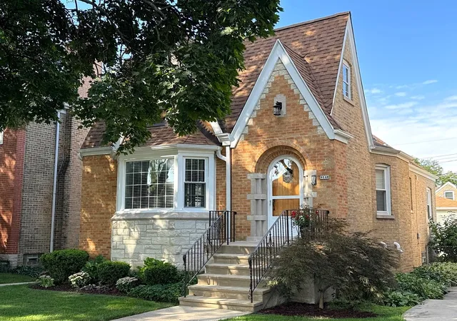 Photo 2 of Single family home for sale at 3246 N Newcastle Ave, Chicago, IL 60634 | MLS# 12764251 | Listing updated on 2026-09-29