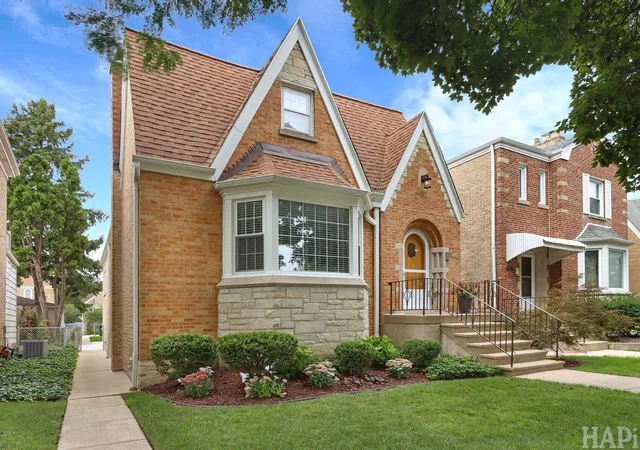 Photo 1 of Single family home for sale at 3246 N Newcastle Ave, Chicago, IL 60634 | MLS# 12764251 | Listing updated on 2026-09-29