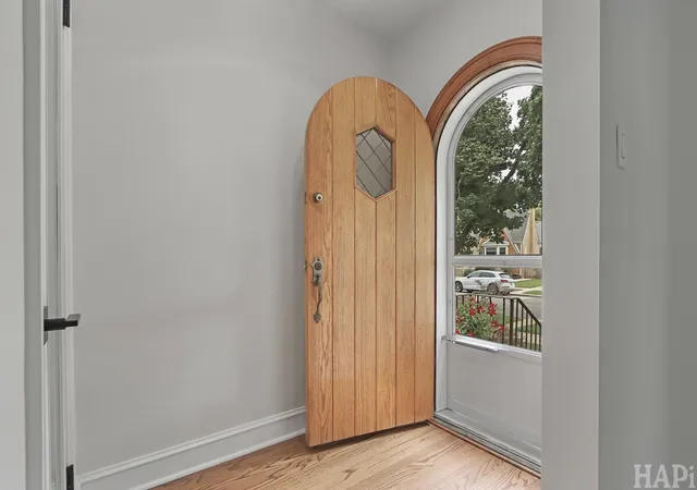Photo 3 of Single family home for sale at 3246 N Newcastle Ave, Chicago, IL 60634 | MLS# 12764251 | Listing updated on 2026-09-29