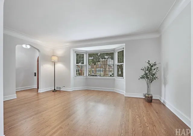 Photo 4 of Single family home for sale at 3246 N Newcastle Ave, Chicago, IL 60634 | MLS# 12764251 | Listing updated on 2026-09-29