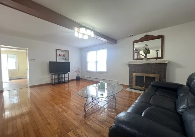 Photo 3 of Single family home for sale at 4434 Dubois Blvd, Brookfield, IL 60513 | MLS# 12764261 | Listing updated on 2026-09-19