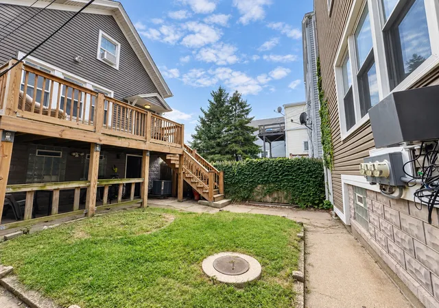 Photo 3 of Multi family home for sale at 1529 W Nelson St, Chicago, IL 60657 | MLS# 12764264 | Listing updated on 2026-10-02
