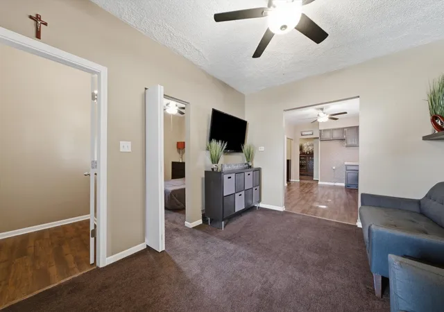 Listing Photo 5 - Condo for sale in building located at 5715 S Oak Park Ave, Chicago, IL 60638