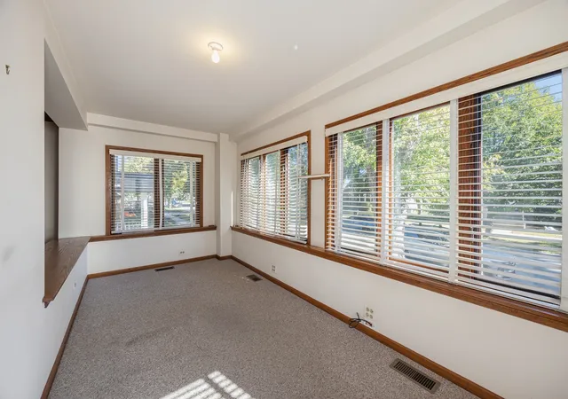 Photo 3 of Single family home for sale at 3720 Arthur Ave, Brookfield, IL 60513 | MLS# 12764271 | Listing updated on 2026-10-22