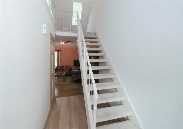 Photo 4 of Townhouse for sale at 1540 N Broadmoor Ct, Palatine, IL 60067 | MLS# 12764280 | Listing updated on 2026-10-07