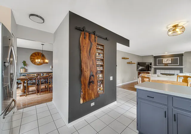 Photo 3 of Single family home for sale at 1121 Millcreek Ln, Algonquin, IL 60102 | MLS# 12764291 | Listing updated on 2026-10-03