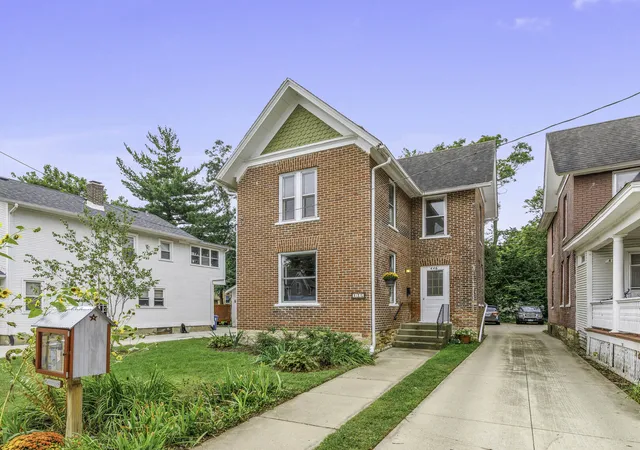 Single family home for sale at 446 W Park Ave, Aurora, IL 60506 | MLS# 12764327