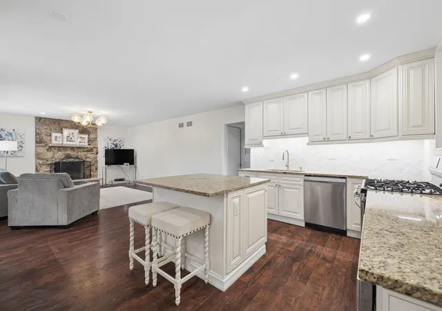 Photo 4 of Single family home for sale at 9100 170th Street, Orland Hills, IL 60487 | MLS# 12764329 | Listing updated on 2026-09-19