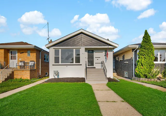 Photo 1 of Single family home for sale at 7823 Moody Ave, Burbank, IL 60459 | MLS# 12764342 | Listing updated on 2026-09-22