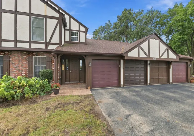 Photo 2 of Condo for sale at 2158 Lancaster Cir #101C, Naperville, IL 60565 | MLS# 12764349 | Listing updated on 2026-09-22