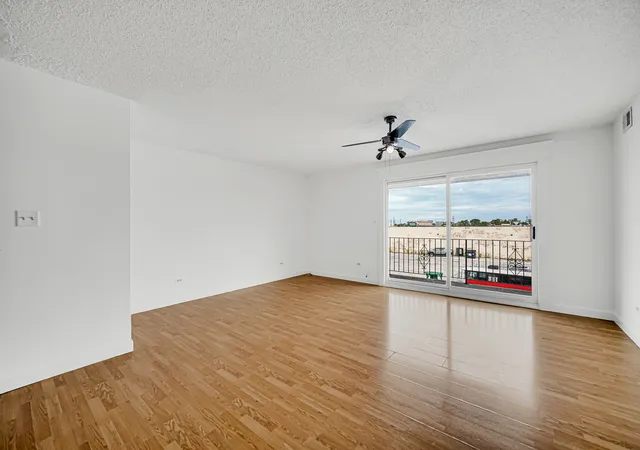 Photo 4 of Condo for sale at 7347 W 79th Place #3C, Bridgeview, IL 60455 | MLS# 12764358 | Listing updated on 2026-09-28