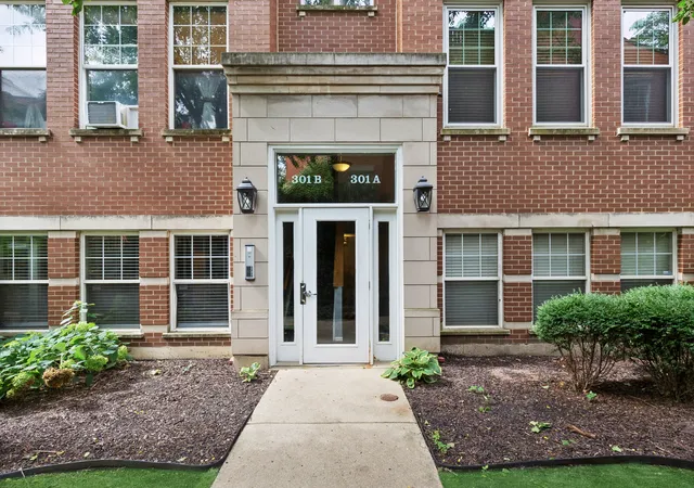 Photo 1 of Condo for sale at 301a W Goethe St #201, Chicago, IL 60610 | MLS# 12764375 | Listing updated on 2026-09-24