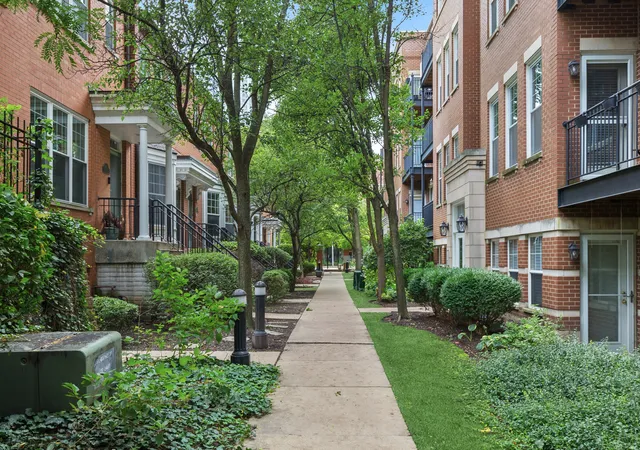 Photo 2 of Condo for sale at 301a W Goethe St #201, Chicago, IL 60610 | MLS# 12764375 | Listing updated on 2026-09-24