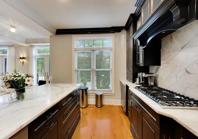 Photo 3 of Townhouse for sale at 1865 Admiral Ct #92, Glenview, IL 60026 | MLS# 12764376 | Listing updated on 2026-09-25
