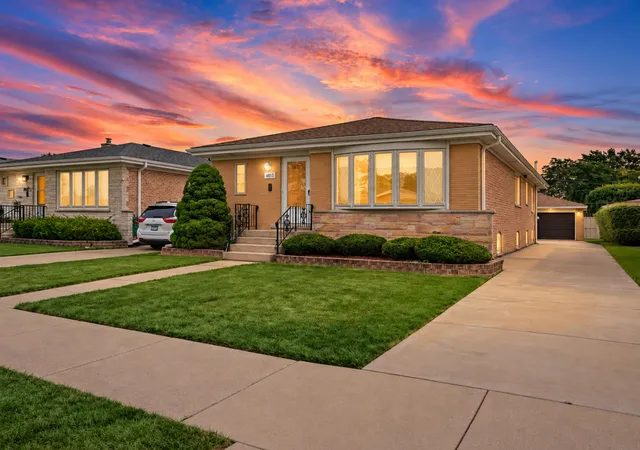 Photo 2 of Single family home for sale at 4815 N Knight Ave, Norridge, IL 60706 | MLS# 12764390 | Listing updated on 2026-10-04