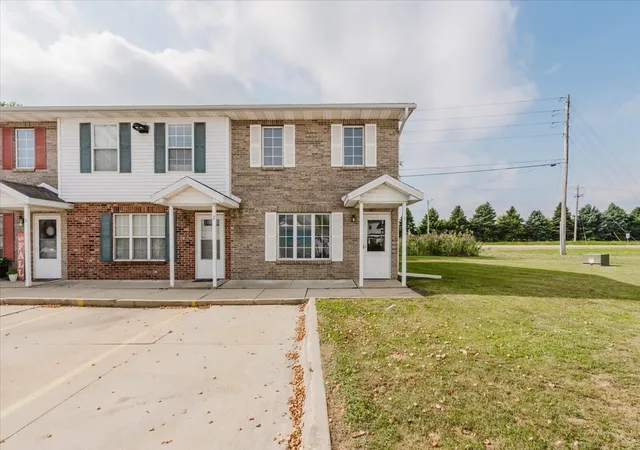 Condo for sale at 23 Fetzer Dr #1, Bloomington, IL 61704 | MLS# 12764405 | Listing updated on 2026-09-19