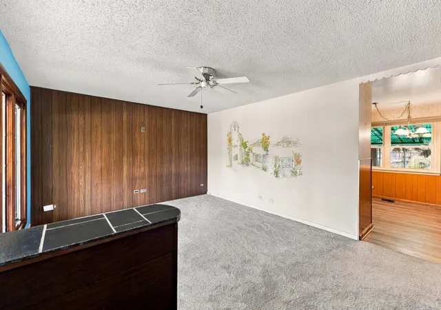 Photo 4 of Single family home for sale at 760 Crest Ave, Elk Grove Village, IL 60007 | MLS# 12764408 | Listing updated on 2026-10-29