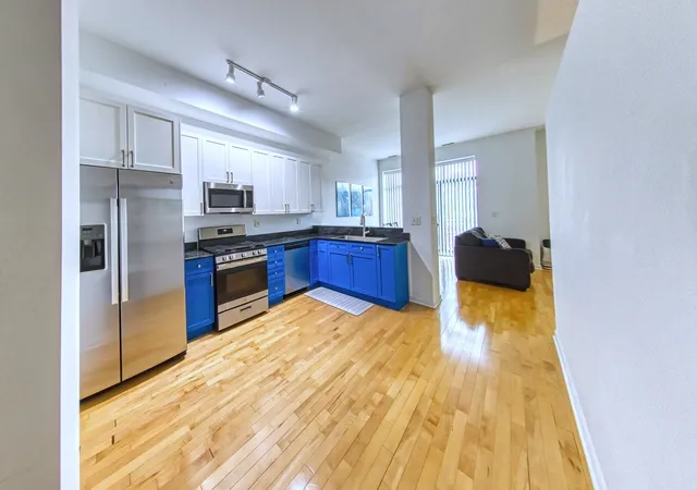 Photo 2 of Condo for sale at 4050 N Lincoln Ave #202, Chicago, IL 60618 | MLS# 12764410 | Listing updated on 2026-09-21