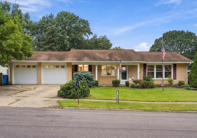 Photo 1 of Sale Pending at 1113 Beech Dr, Dixon, IL 61021 | MLS# 12764416 | Listing updated on 2026-09-24