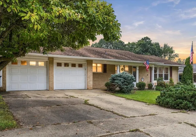 Photo 2 of Sale Pending at 1113 Beech Dr, Dixon, IL 61021 | MLS# 12764416 | Listing updated on 2026-09-24