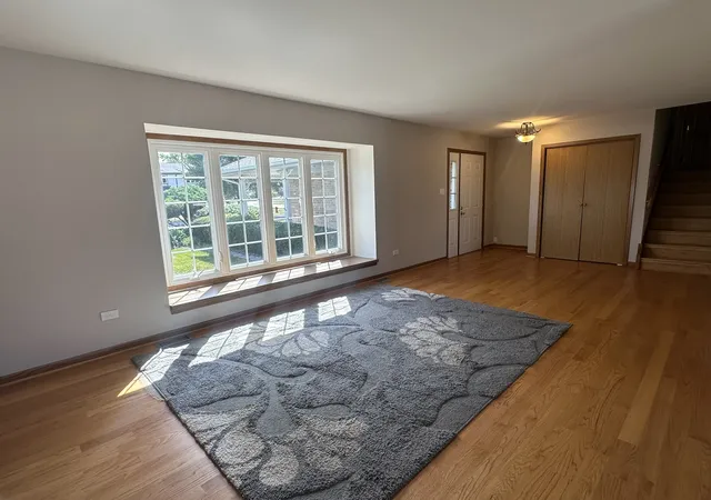 Photo 1 of Single family home for sale at 6828 Westview Dr, Oak Forest, IL 60452 | MLS# 12764422 | Listing updated on 2026-09-25