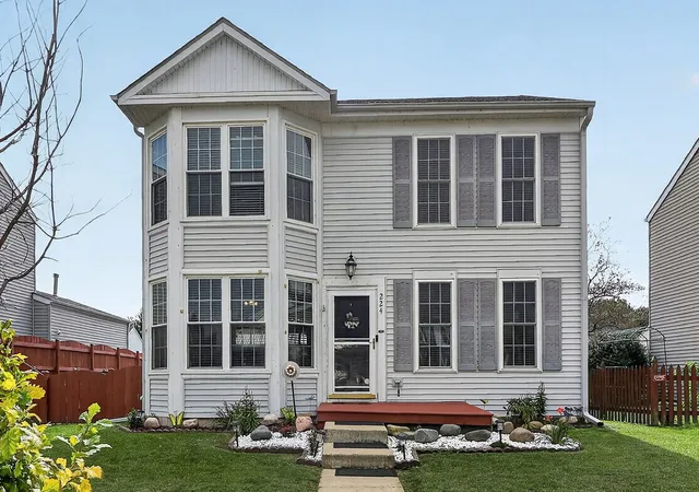 Photo 2 of Single family home for sale at 224 Presidential Blvd, Oswego, IL 60543 | MLS# 12764438 | Listing updated on 2026-10-05