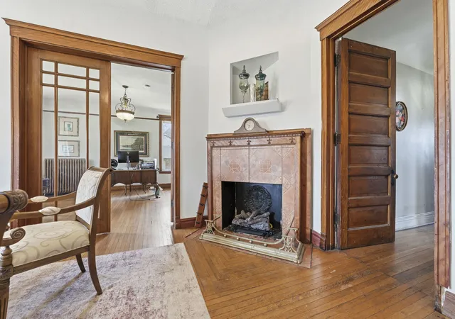 Listing Photo 4 - Condo for sale in building located at 51 W 21st St, Chicago Heights, IL 60411