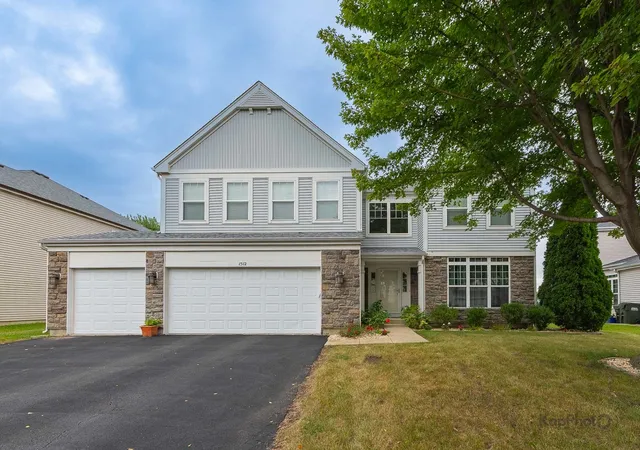 Photo 1 of Single family home for sale at 1512 Parkside Dr, Bolingbrook, IL 60490 | MLS# 12764476 | Listing updated on 2026-09-26