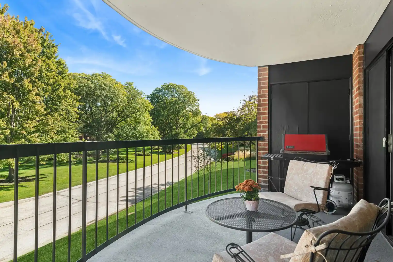 Listing Photo 20 - Condo for sale in 1605 E Central Rd located at 1605 E Central Rd, Arlington Heights, IL 60005 - Unit #213-B