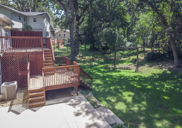 Photo 4 of Single family home for sale at 732 Santa Fe Dr, Freeport, IL 61032 | MLS# 12764507 | Listing updated on 2026-09-23