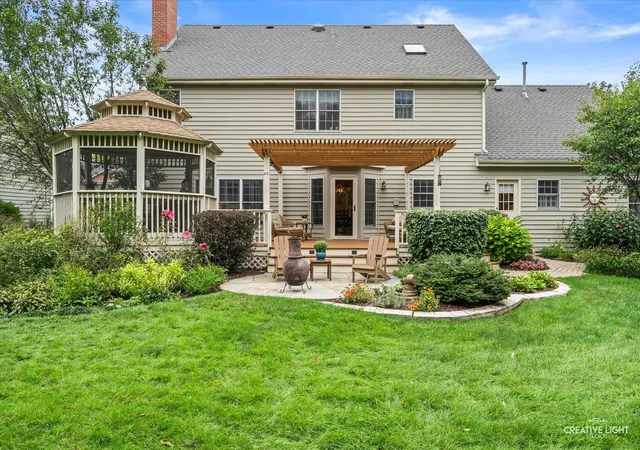 Photo 4 of Single family home for sale at 39w421 Olinger Ln, Geneva, IL 60134 | MLS# 12764510 | Listing updated on 2026-09-24