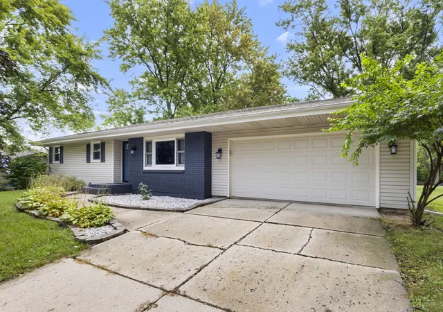Photo 1 of Single family home for sale at 6128 Bristlecone Ln, Rockford, IL 61109 | MLS# 12764519 | Listing updated on 2026-09-25