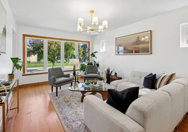 Photo 2 of Single family home for sale at 6905 W Leland Ave, Harwood Heights, IL 60706 | MLS# 12764527 | Listing updated on 2026-09-19