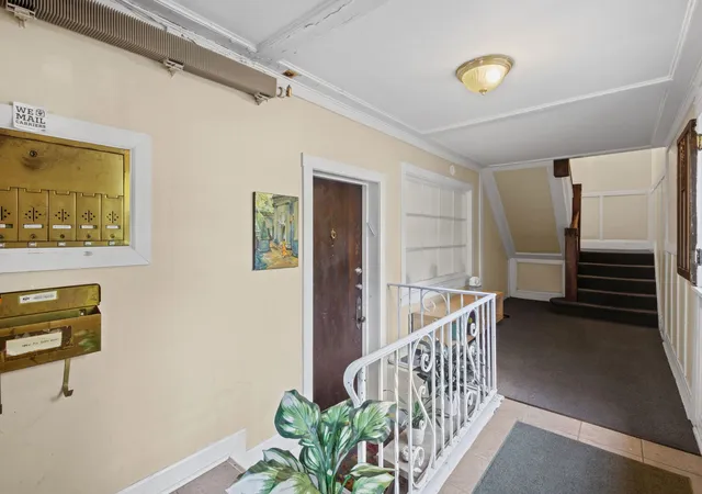 Photo 2 of Condo for sale at 616 Michigan Ave #G, Evanston, IL 60202 | MLS# 12764531 | Listing updated on 2026-10-07