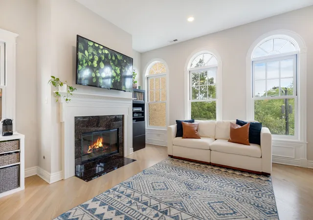 Photo 2 of Condo for sale at 4216 N Ashland Ave #3, Chicago, IL 60613 | MLS# 12764533 | Listing updated on 2026-09-24