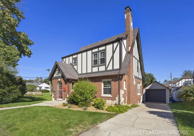 Photo 1 of Single family home for sale at 819 S Harvard Ave, Villa Park, IL 60181 | MLS# 12764555 | Listing updated on 2026-10-07
